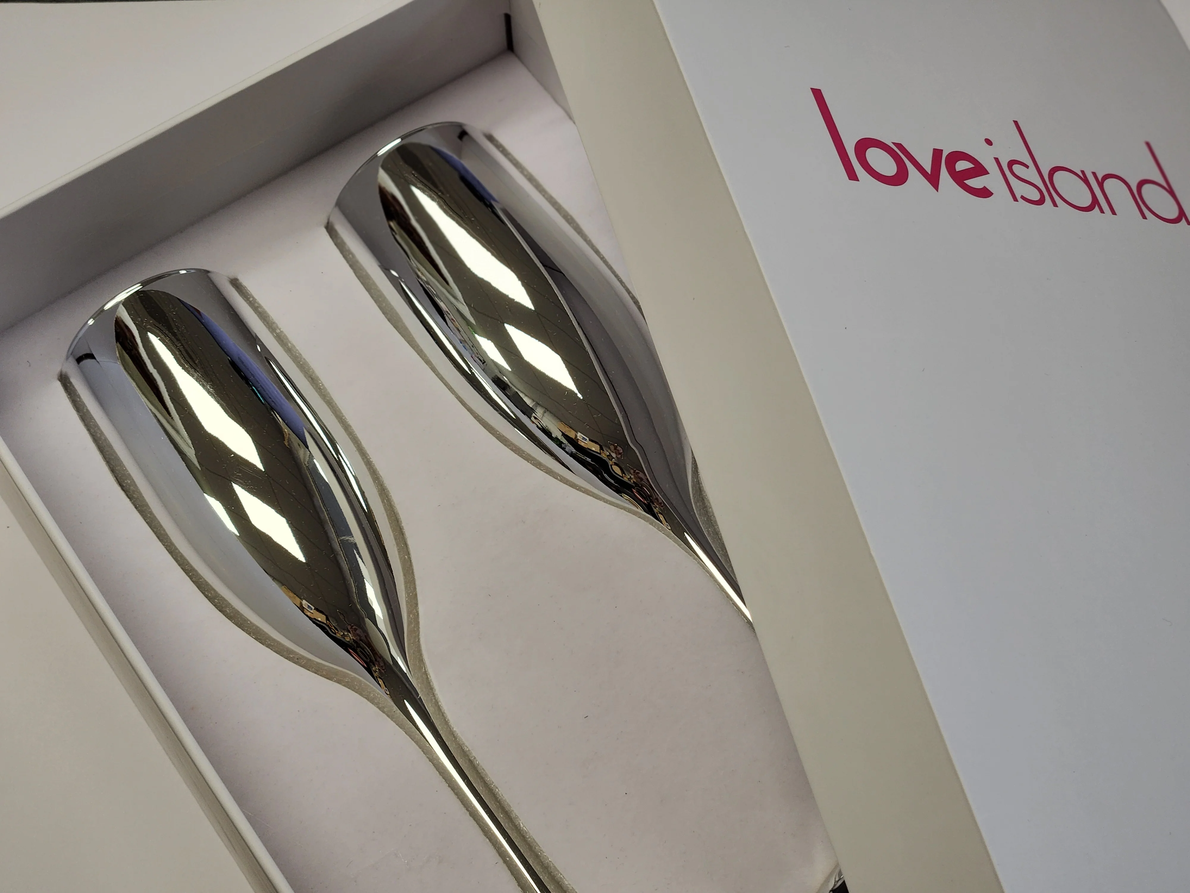 Love Island Rose Gold Champagne Flute - Set of 2 - Image 4